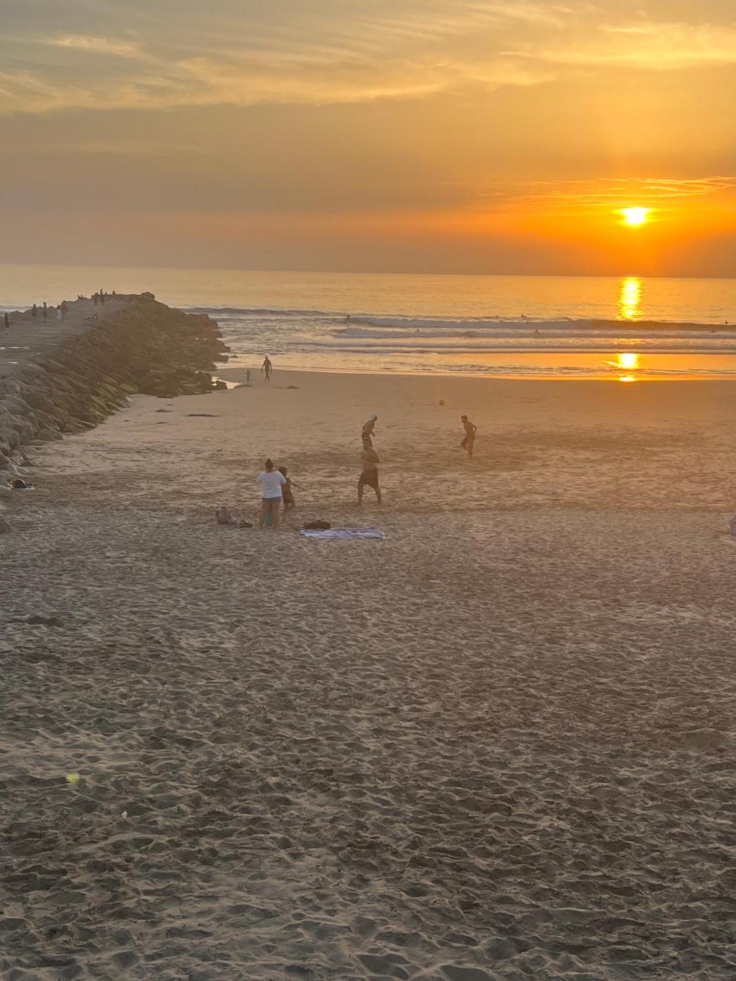 Apartamento Para Ferias 2 Minutos Da Praia Costa Da Caparica Dış mekan fotoğraf